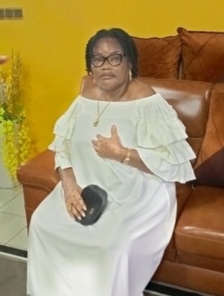 Hélène's profile, a single 55-year-old a woman in Douala