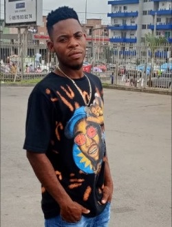 Adakanou's profile, a single 31-year-old a man in Lomé