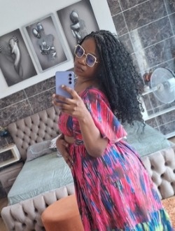 Maeva's profile, a single 32-year-old a woman in Esissié