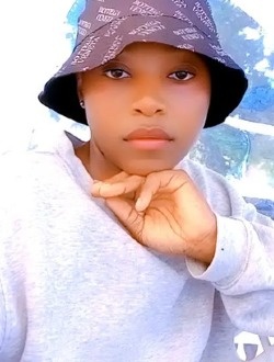 Clémentine's profile, a single 28-year-old a woman in Yaoundé