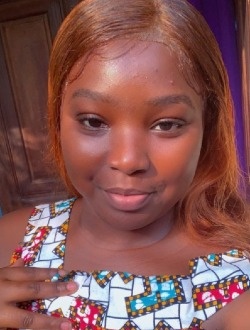 Reine Erna's profile, a single 28-year-old a woman in Yaoundé