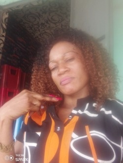 Rachelle's profile, a single 43-year-old a woman in Douala