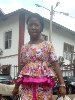 Claris's profile, a single 30-year-old a woman in Yaoundé