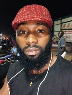 Ferdinand's profile, a single 27-year-old a man in Yaoundé