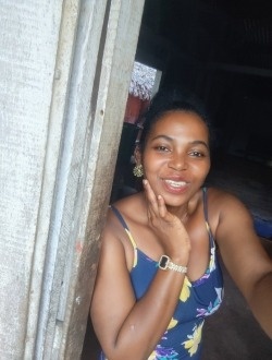 Maya's profile, a single 32-year-old a woman in Antsiranana