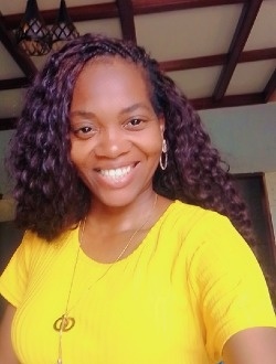 Nina's profile, a single 33-year-old a woman in Yaoundé