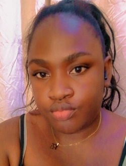 Céline's profile, a single 29-year-old a woman in Douala