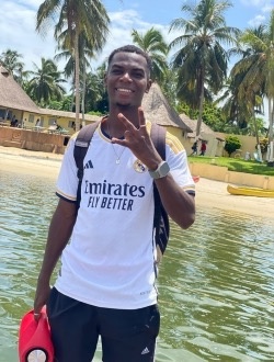 Ibrahim's profile, a single 31-year-old a man in Abidjan