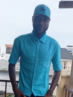 Arnauld's profile, a single 34-year-old a man in Douala