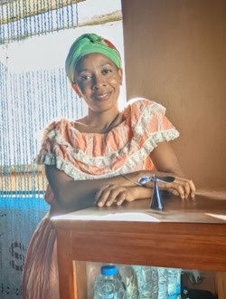 Tinah's profile, a single 35-year-old a woman in Sambava