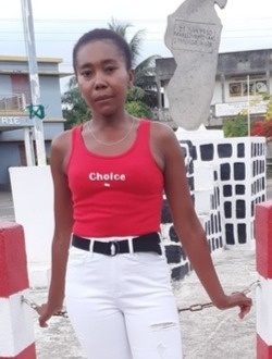 Arnaud's profile, a single 36-year-old a woman in Sambava