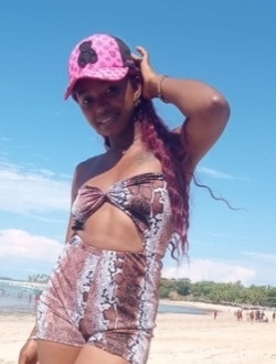 Melda's profile, a single 22-year-old a woman in Nosy-Be