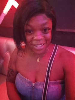 Audrey's profile, a single 33-year-old a woman in Mbalngong