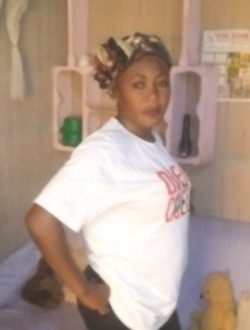 Delphine's profile, a single 42-year-old a woman in Yaoundé