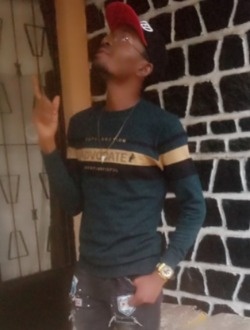 Innocent Junior's profile, a single 24-year-old a man in Yaoundé