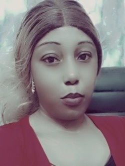 Lynda's profile, a single 32-year-old a woman in Douala