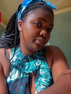 Myrille's profile, a single 28-year-old a woman in Yaoundé