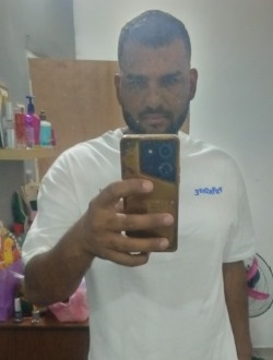 Francisco's profile, a single 41-year-old a man in Maracay