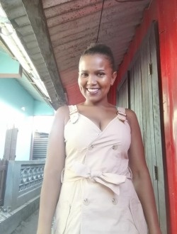 Flusia's profile, a single 29-year-old a woman in Sambava