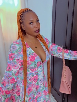 Celia's profile, a single 27-year-old a woman in Lomé