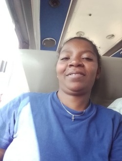 Véronique's profile, a single 34-year-old a woman in 67 Ha