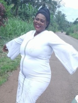 Arlette's profile, a single 38-year-old a woman in Douala