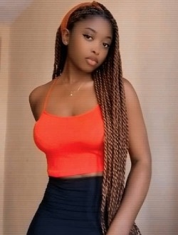 Thelore's profile, a single 19-year-old a woman in Yaoundé