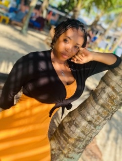 Darline's profile, a single 28-year-old a woman in Libreville