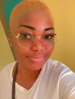 Alice's profile, a single 34-year-old a woman in Abidjan