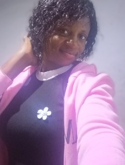 Claire's profile, a single 36-year-old a woman in Douala