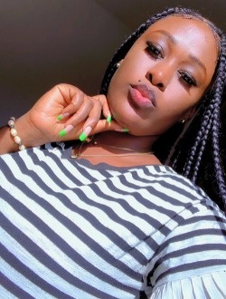 Perelle's profile, a single 31-year-old a woman in Dou-la-Poka