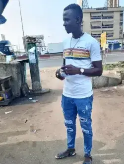 Malik's profile, a single 30-year-old a man in Abidjan