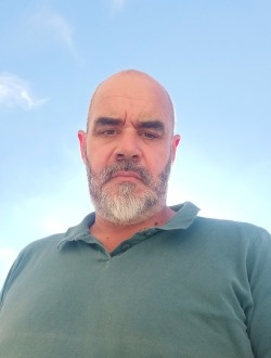 Anthony's profile, a single 45-year-old a man in Bobital