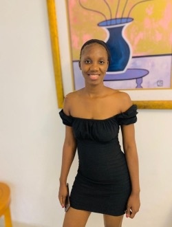 Brenda's profile, a single 27-year-old a woman in Yaoundé