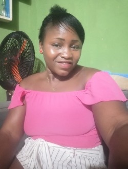 Nina's profile, a single 32-year-old a woman in Ababa