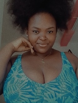 Tina's profile, a single 24-year-old a woman in Nosy-Be