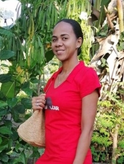 Vania's profile, a single 33-year-old a woman in Sambava