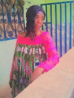 Carine's profile, a single 44-year-old a woman in Yaoundé