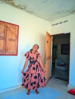 Niny's profile, a single 23-year-old a woman in Toamasina