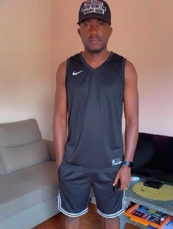 Brown Bruel's profile, a single 28-year-old a man in Yaoundé