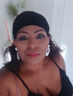 Aurore's profile, a single 48-year-old a woman in Paris