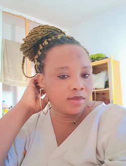 Nami's profile, a single 37-year-old a woman in Ariana Nord