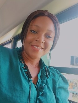 Océane's profile, a single 32-year-old a woman in Impérial