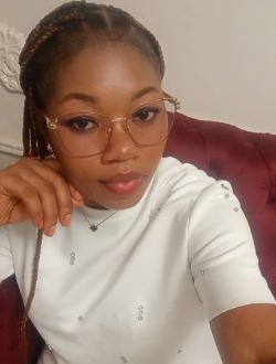 Brunelle's profile, a single 34-year-old a woman in Yaoundé