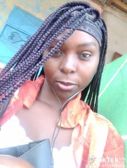 Andelle's profile, a single 35-year-old a woman in Libreville