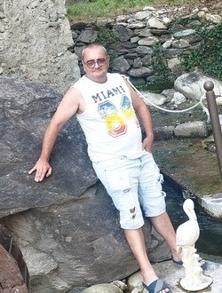 Christophe's profile, a single 57-year-old a man in Lillebonne