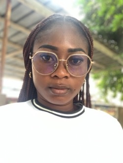 Eve Laure's profile, a single 29-year-old a woman in Abidjan