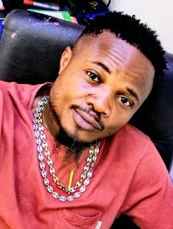 Trésor's profile, a single 37-year-old a man in Douala