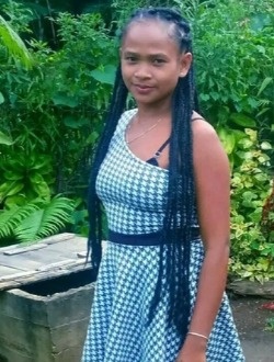 Florina's profile, a single 24-year-old a woman in Aborano