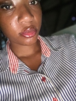 Madouce's profile, a single 24-year-old a woman in Yaoundé